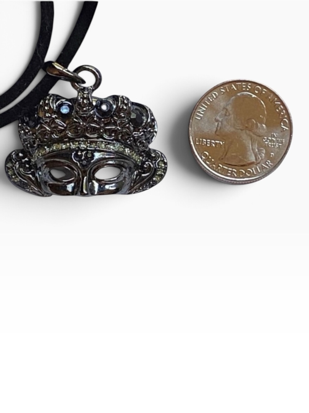 Hand Crafted Crown Mask Masquerade Necklace on Velvet Carnival Rio Regal - Picture 3 of 5